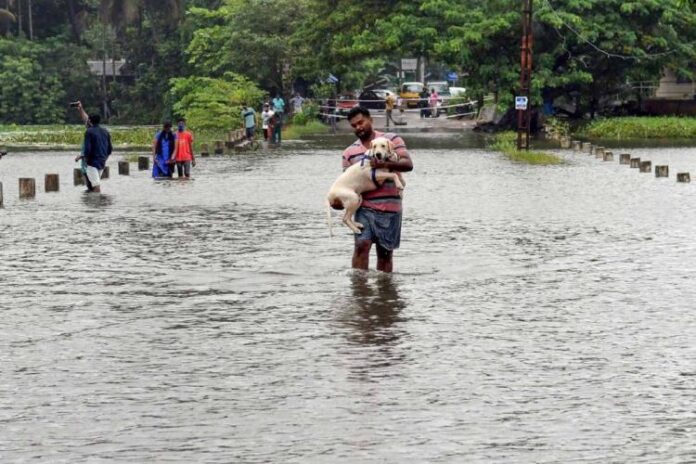Kerala floods : Death toll due to landslides rises to 27, red alert issued to several dams in state