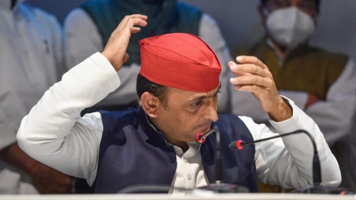 Yogi cannot operate a Laptop and now he is promising to distribute them: Akhilesh Yadav