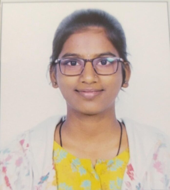 Despite losing her parents within a span of 3 Months Rekha cleared NEET with Flying Colours
