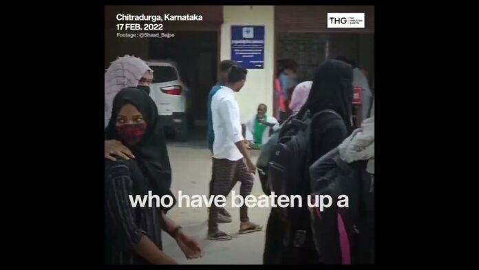 Hijab demand in Mumbai: Teenagers flock to buy hijab after controversies