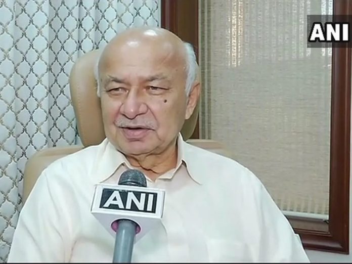 Sushil Kumar Shinde announces retirement