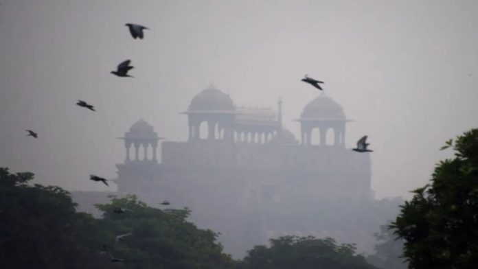 Delhi's Air Quality Remains 'Very Poor' Despite Marginal Improvement