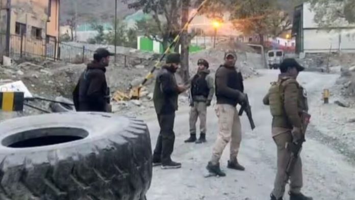 Terrorists Attack Non-Local Laborers in Kashmir