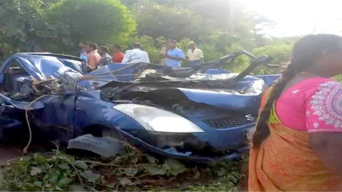 Tragic Road Accident in Telangana Claims Seven Lives, Including Children